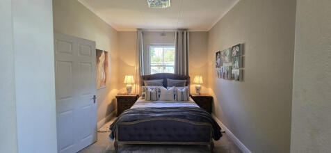 2ND BEDROOM WITH EN-SUITE BATHROOM