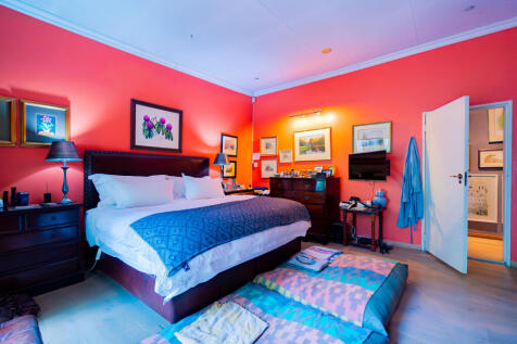 Bedroom 3 (Main)
