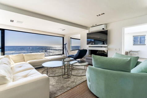 Lounge with View