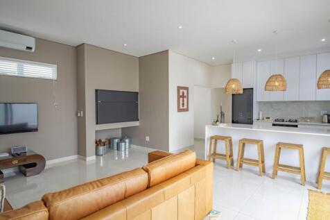 Property Image 101