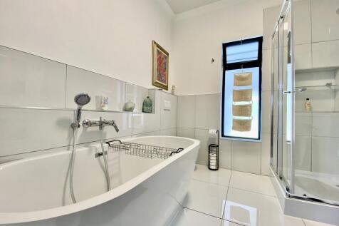 Bathroom 3 on first floor