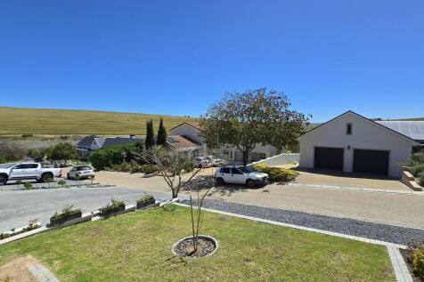 FRONT GARDEN FROM STOEP
