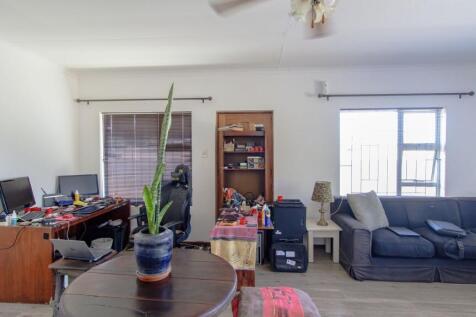 Living areat flatlet