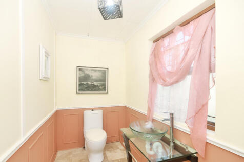 Guest Toilet