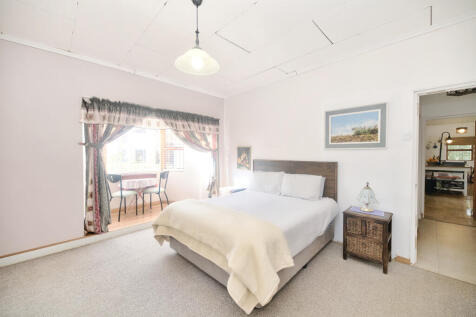 Main House Guest Suite
