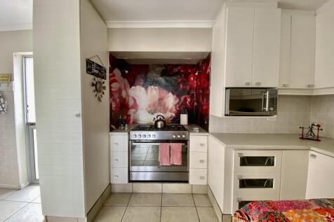 Gas stove in enclaved area