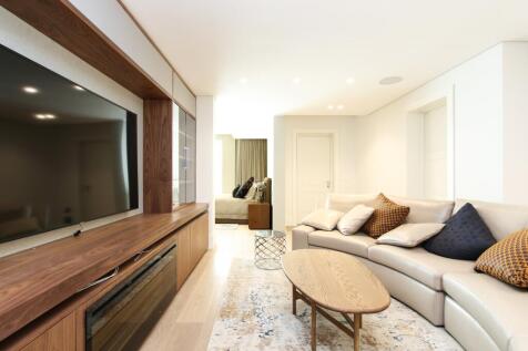 Second Bedroom TV Lounge