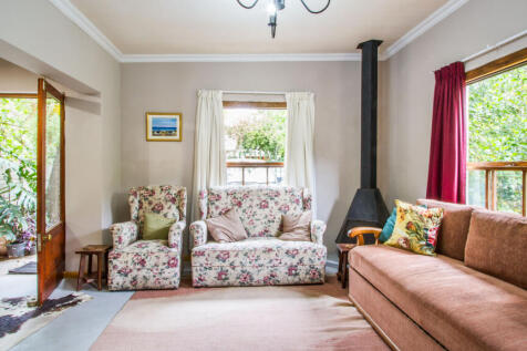 Flatlet Entrance  Living Room
