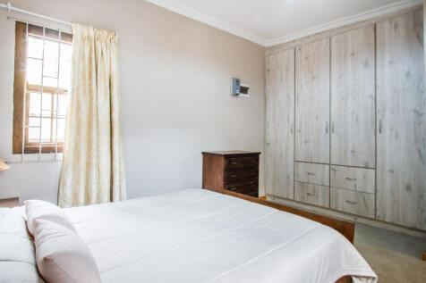 Flatlet Bedroom