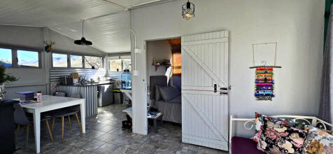 Self-Contained Flat: Entrance