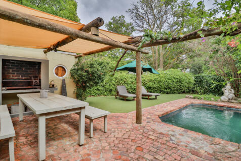 Bolt Hole Patio and Pool