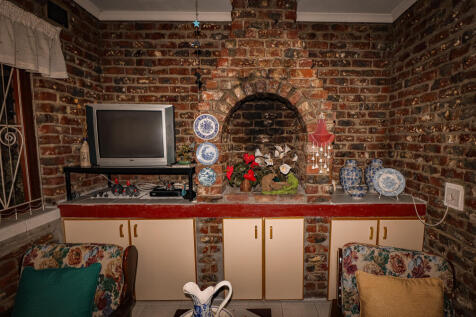 Entertainment area (1)