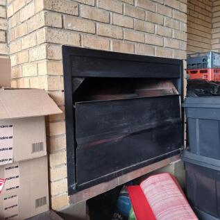 Built-in braai in braai room