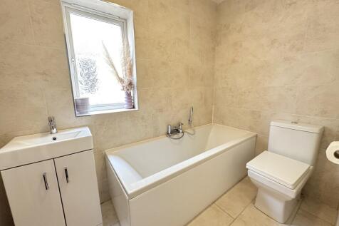 Bathroom.jpeg
