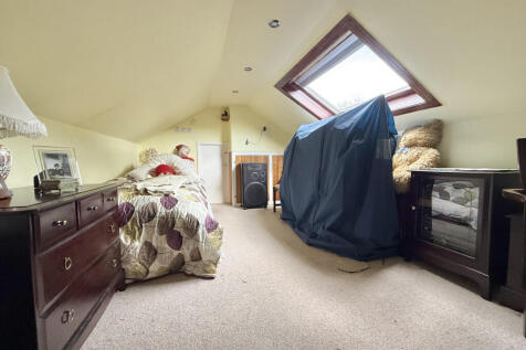 Loft Room/ Office