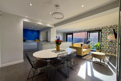 Kitchen Dining Family Room