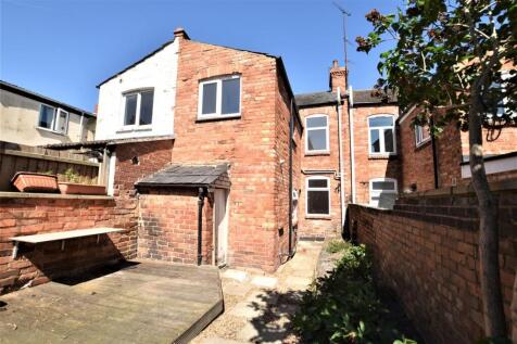 41 Queens rd back garden.JPG