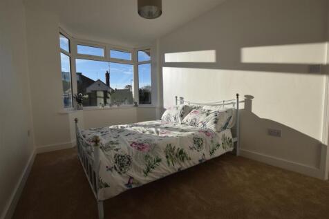 8lc main bedroom.JPG