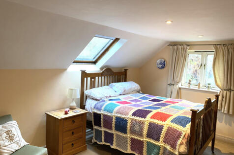 Highly Desirable Smallholding Property