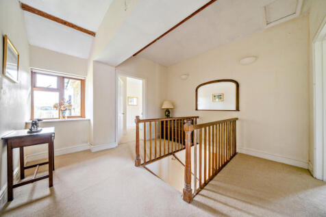Exceptional Smallholding Property