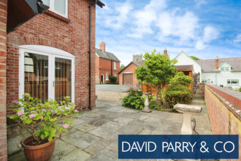 Detached 3 Bedroom Property