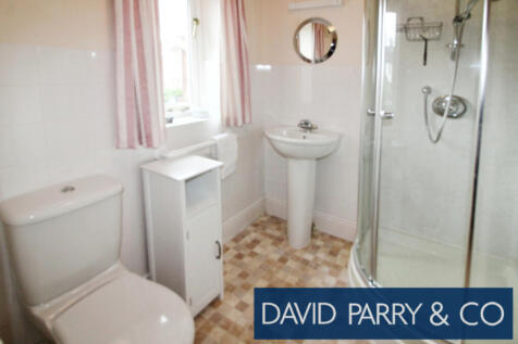 Detached 3 Bedroom Property