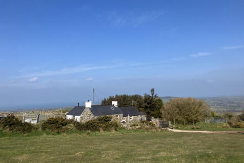 Cottage with 2 Acres