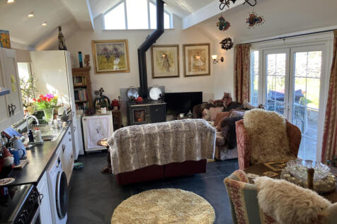 Cottage with 2 Acres