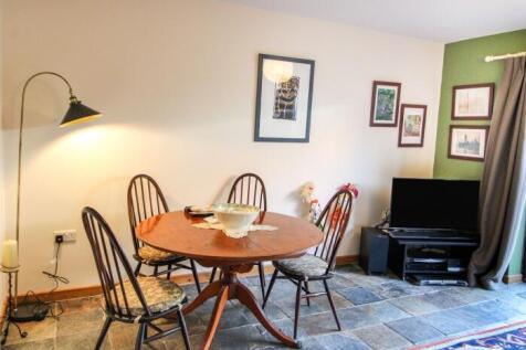 Mews House with 4 Bedrooms