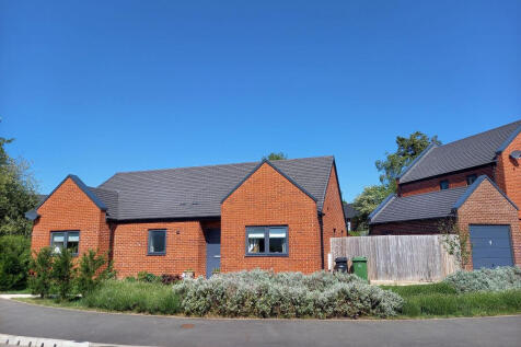 Modern Detached 3 Bedroom Bungalow