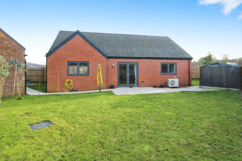 Modern Detached 3 Bedroom Bungalow