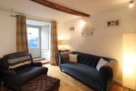 Grade II Listed Character Townhouse
