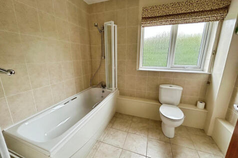 3 Bedroom Detached Bungalow