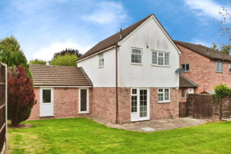Detached 3 Bedroom House