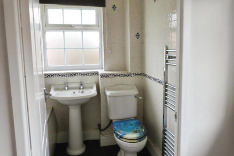 Detached 3 Bedroom House