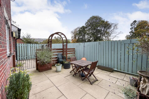 Detached 3 Bedroom House