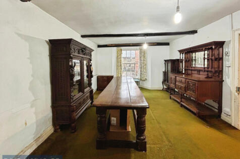 Grade II Listed Residence