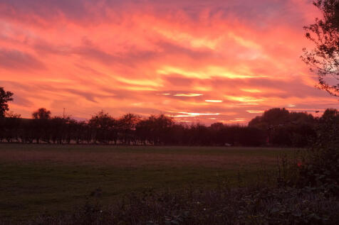 4 Bedroom Property with Land