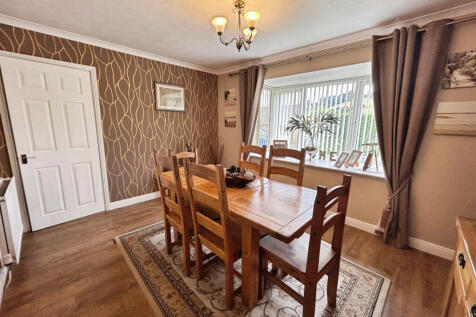Detached Family House