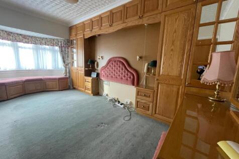 0920ebc4-2cb3-42b3-ad74-5420150bd5ba.jpg