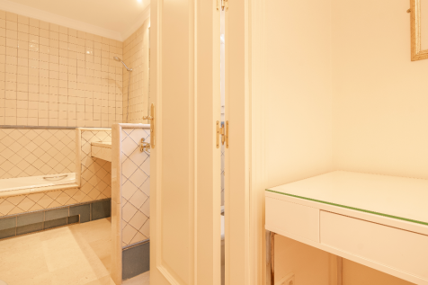 Bedroom 2 en-suite