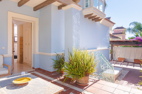 Front terrace