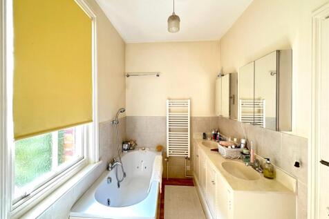 Bedroom 2 En Suite