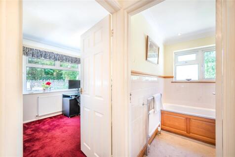 Bedroom 4, Bathroom