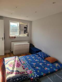 Bedroom 3b.jpeg