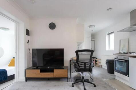 Reception Room.jpg