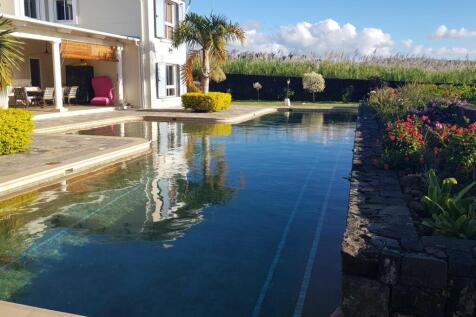 Pool area