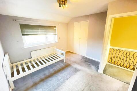 Bedroom1 .JPG