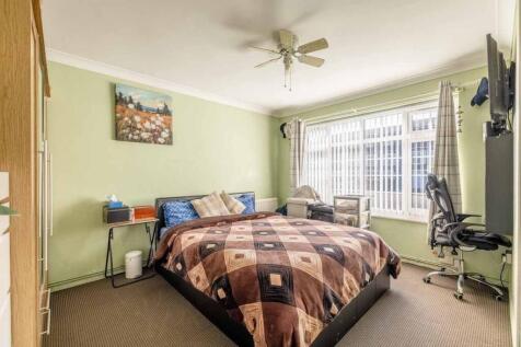Bedroom1.jpeg