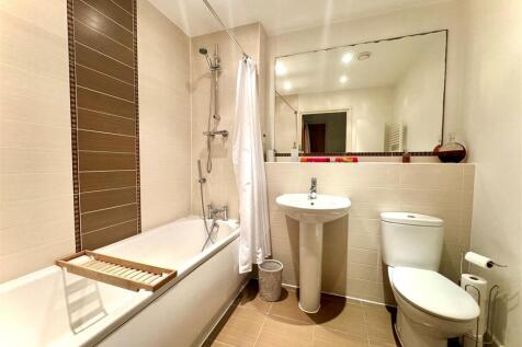 Bathroom.jpg